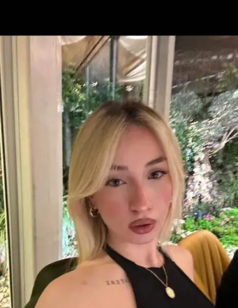 ŞİŞLİ Escort BERNA - Gerçek Fotoğraflı Doğrulanmış Profil ŞİŞLİ VIP Escort BERNA - Doğrulanmış Model